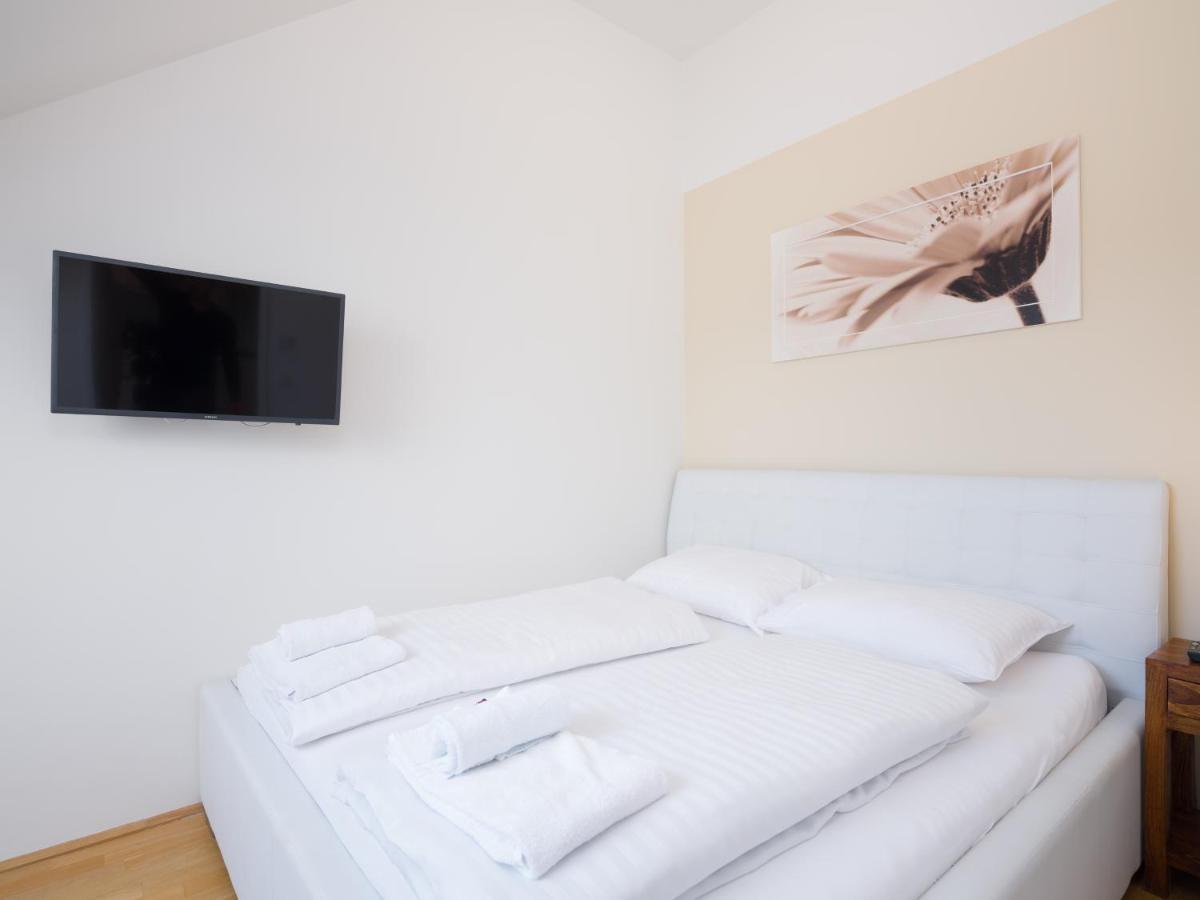Vienna Stay Apartments Pezzl 1170 Buitenkant foto