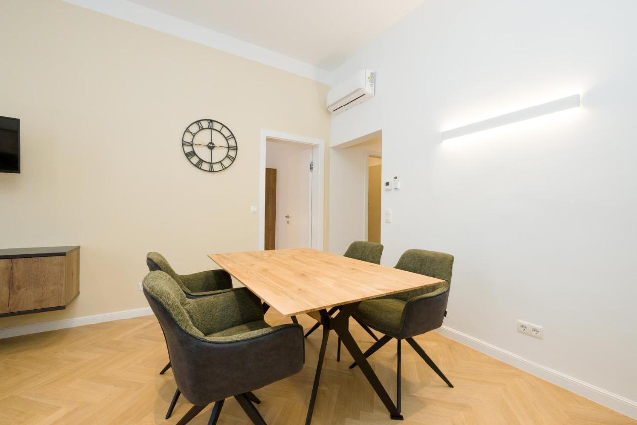 Vienna Stay Apartments Pezzl 1170 Buitenkant foto