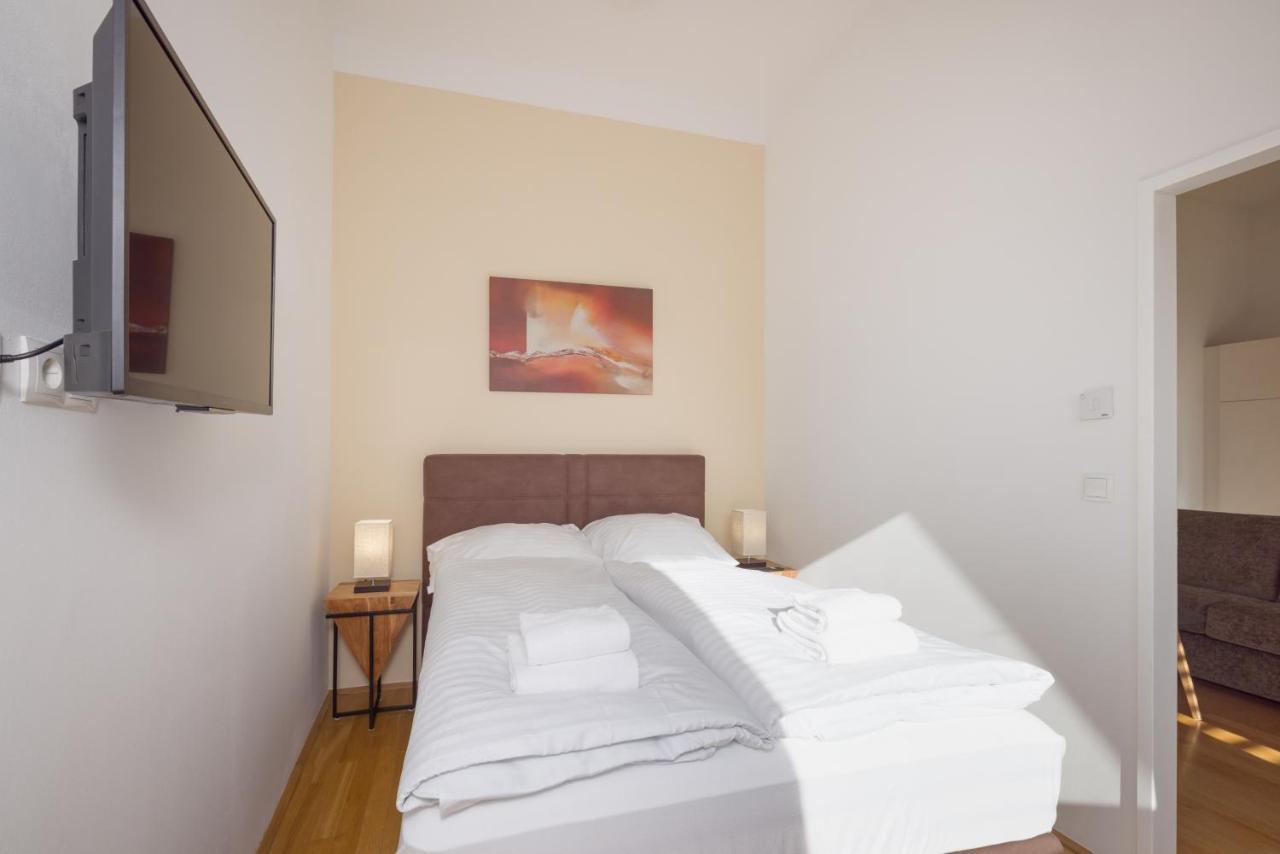 Vienna Stay Apartments Pezzl 1170 Buitenkant foto