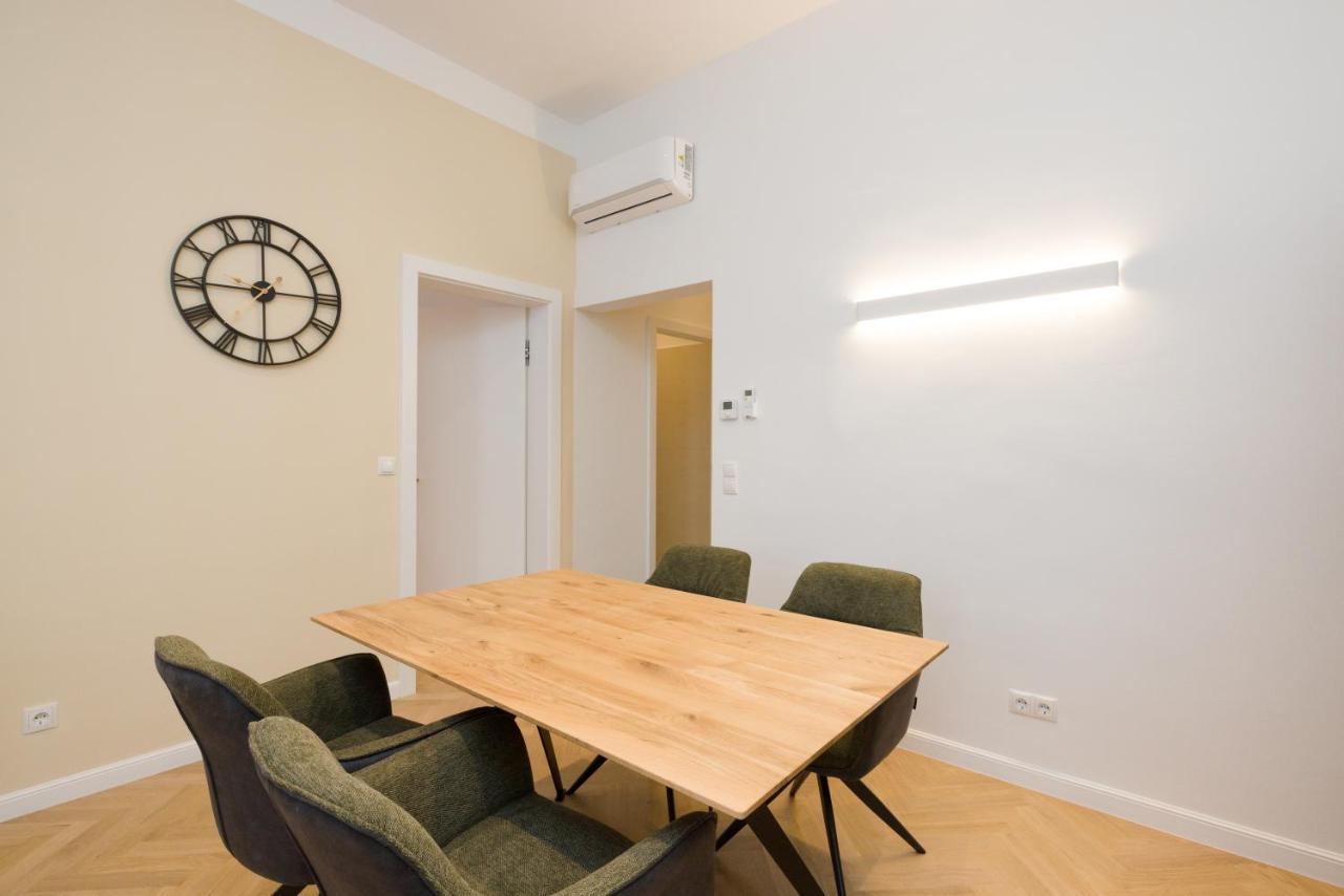 Vienna Stay Apartments Pezzl 1170 Buitenkant foto