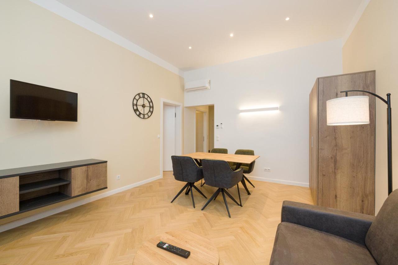 Vienna Stay Apartments Pezzl 1170 Buitenkant foto
