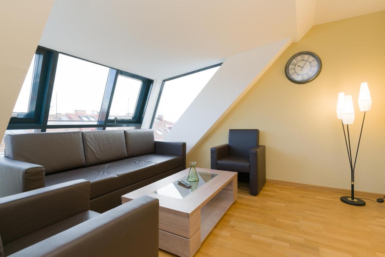Vienna Stay Apartments Pezzl 1170 Buitenkant foto