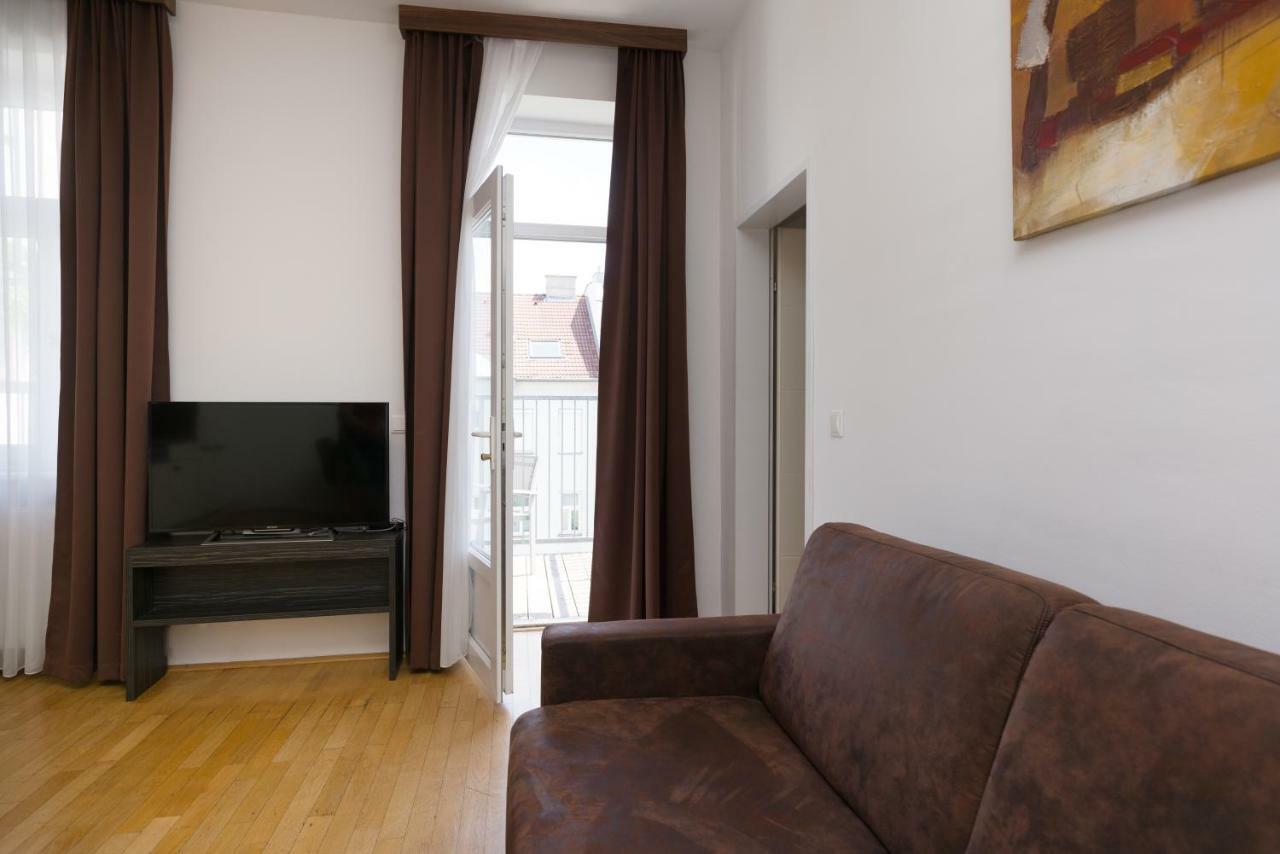 Vienna Stay Apartments Pezzl 1170 Buitenkant foto