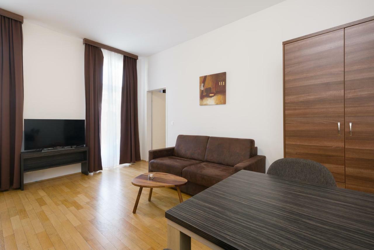 Vienna Stay Apartments Pezzl 1170 Buitenkant foto